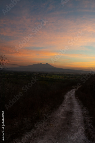 Fototapeta Naklejka Na Ścianę i Meble -  amanecer