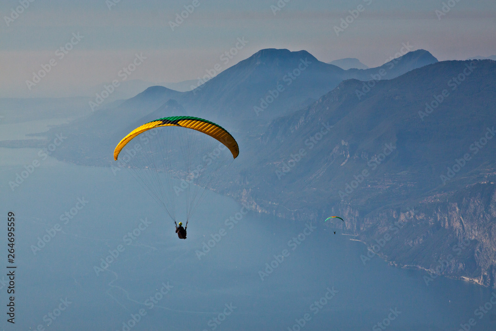 Paragliding am Gardasee, Monte Baldo, Italien Paragliding am Gardasee, Monte Baldo, Italien