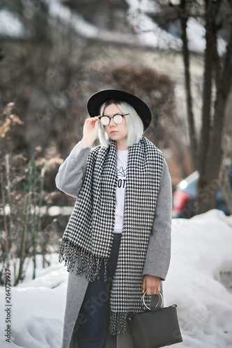 Spring outfit gley coat photo