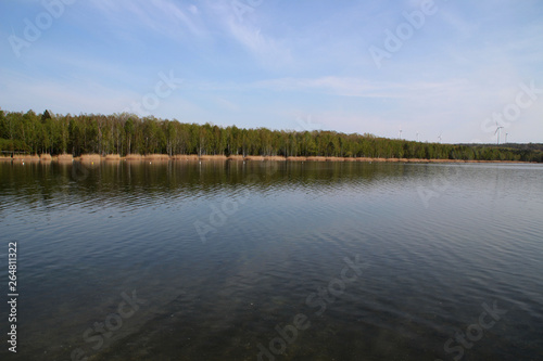 Fototapeta Naklejka Na Ścianę i Meble -  Idylle an einem See