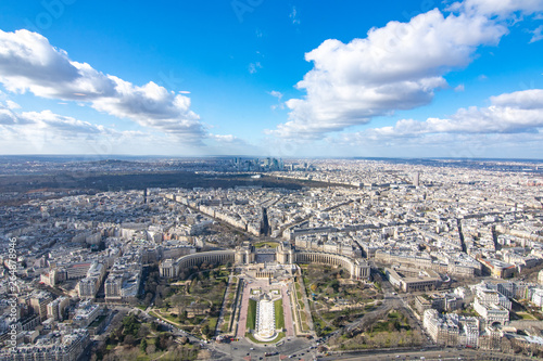 エッフェル塔から見たパリの景色 © 800クリエイターズ