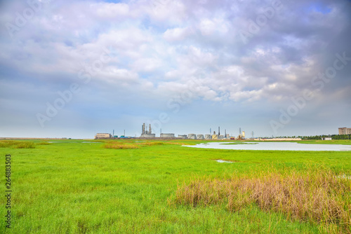 With the natural ecological grass refinery storage tanks