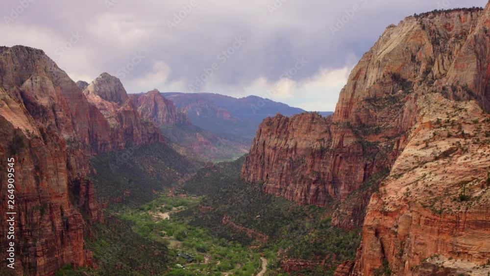 Zion Canyon, Utah, USA Zion Canyon, Utah, USA