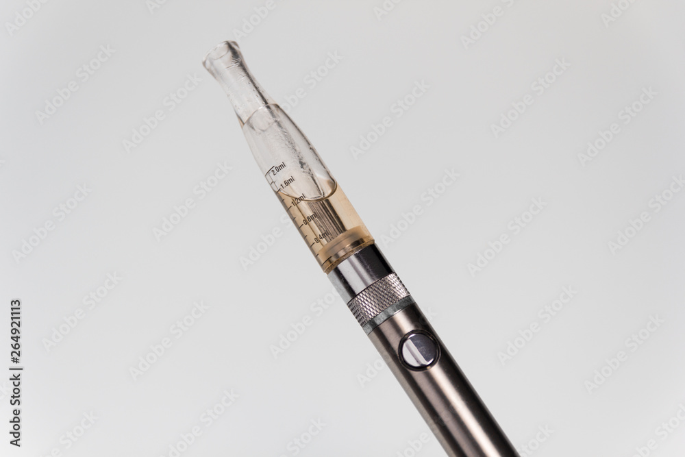 Fototapeta premium Electronic Cigarette vape with liquid on white background