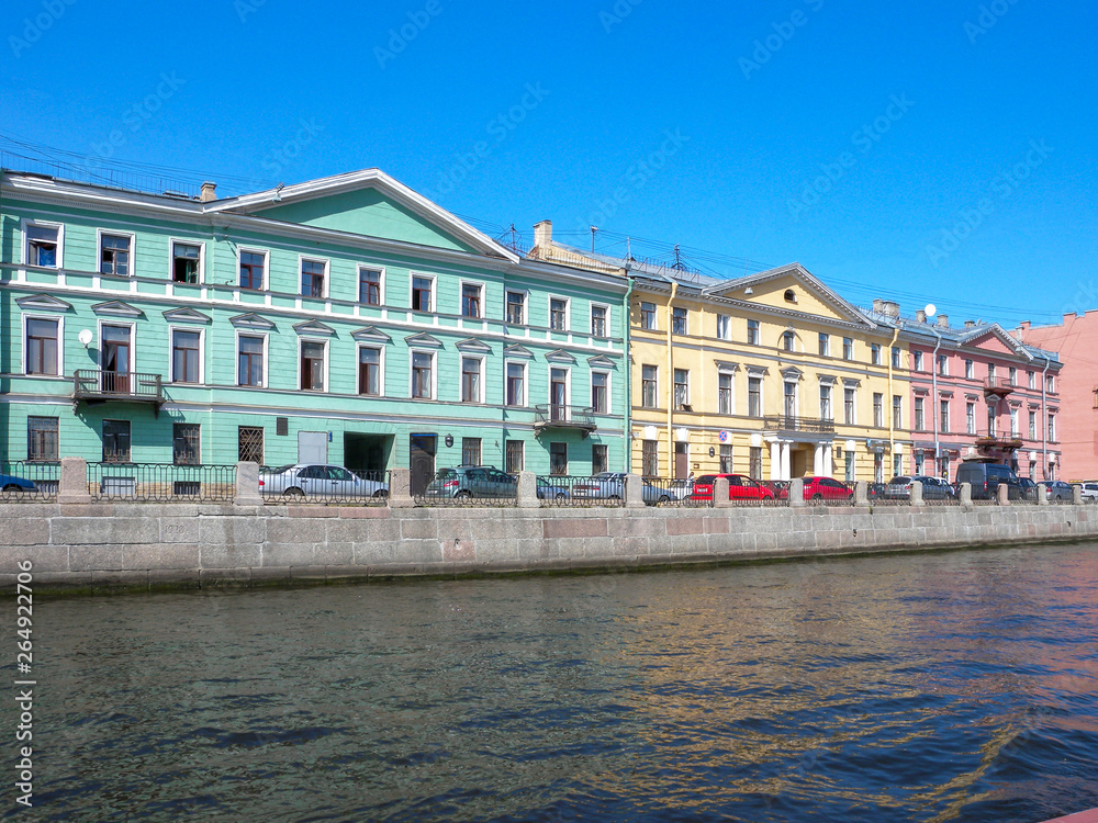 Fontanka embankment, these buildings are called 