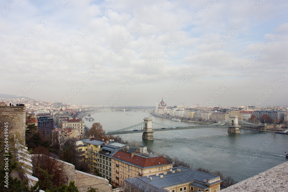 Obraz premium View of the Danube, Budaesht, Hungary