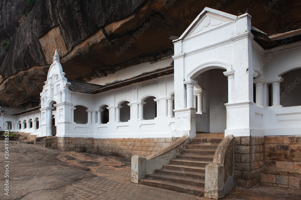 Naklejka premium Golden Temple buddhist caves - Dambulla, Sri Lanka