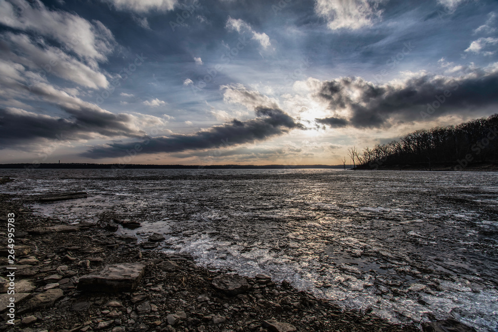 Obraz premium Icy Shoreline