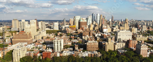 Obraz na plátně Aerial view of downtown Brooklyn