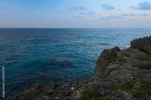 Felsklippe an Meer © Siggi