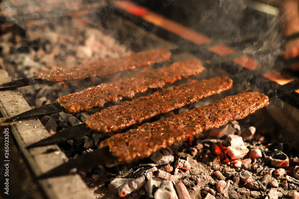 Αυτοκόλλητο Traditional oriental Adana kebap and shashlik skewer with tomato and flatbread