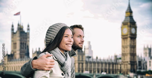 Canvas Print Happy couple by Big Ben Parliament, River Thames, London