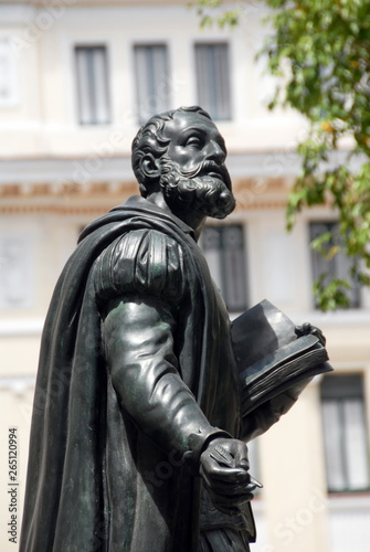 Bilde på lerret Ville de La Havane, statue de luis Vaz de Camoes (poête portugais), Cuba, Caraïb