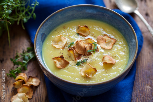 Картината върху платно Parsnip soup with parsnip crisp and thyme