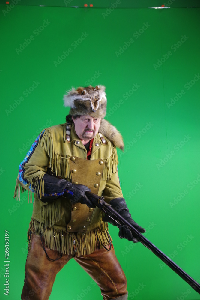 Mountain man trapper flintlock knife cap and ball Mountain man trapper flintlock knife cap and ball