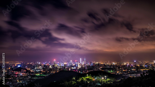 city at night © HarryTsui
