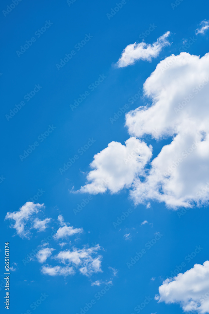 Fototapeta premium Beautiful sky with fluffy clouds