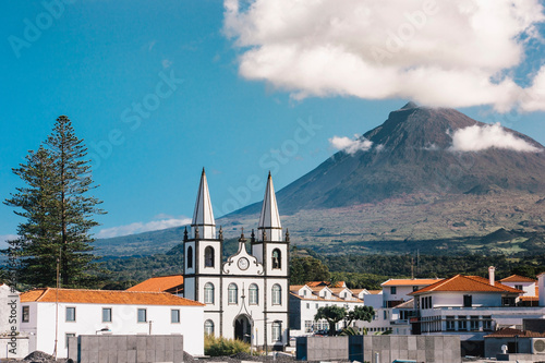 Madalena City and Pico Volcano photo