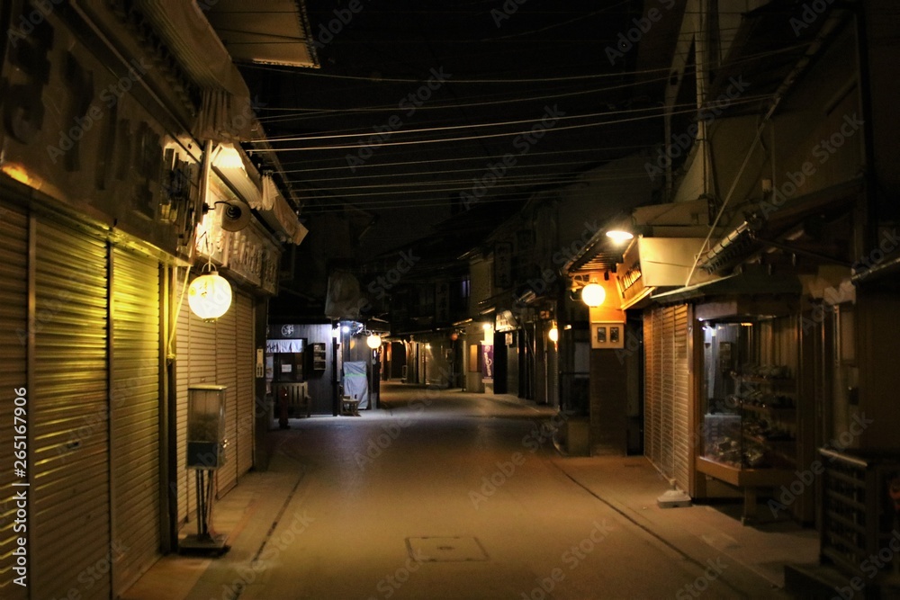 夜の宮島 商店街 夜の宮島 商店街
