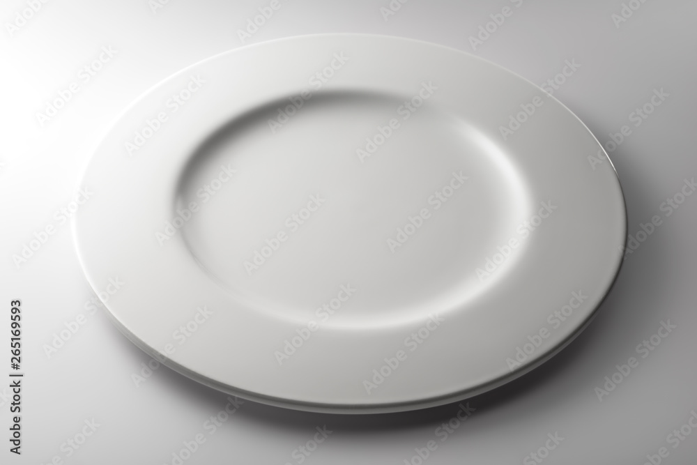 Round white plate of high thickness Round white plate of high thickness