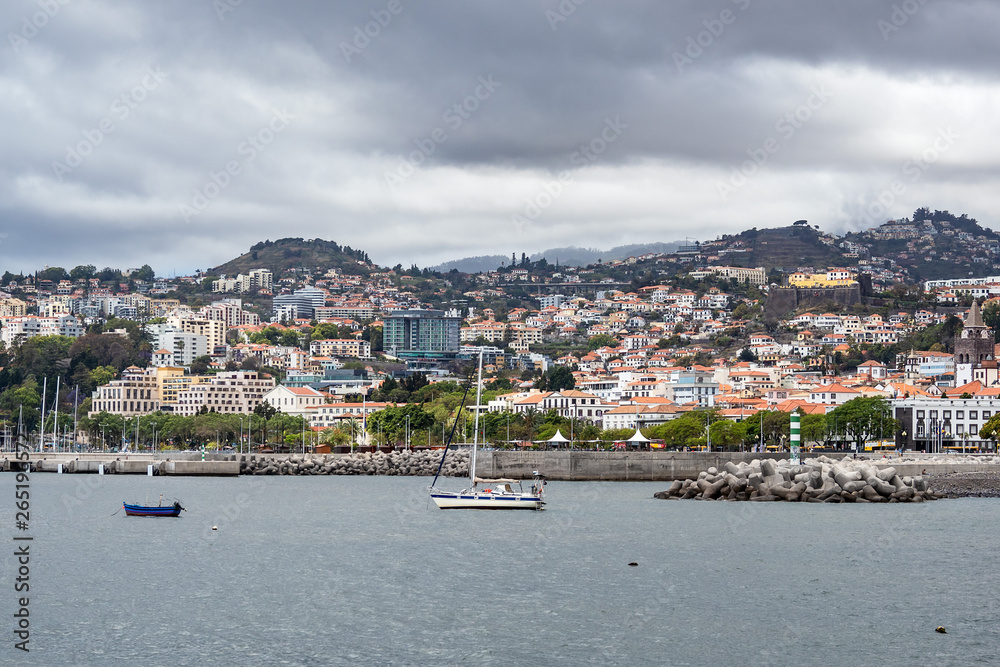 Blick auf Funchal auf der Insel Madeira, Portugal