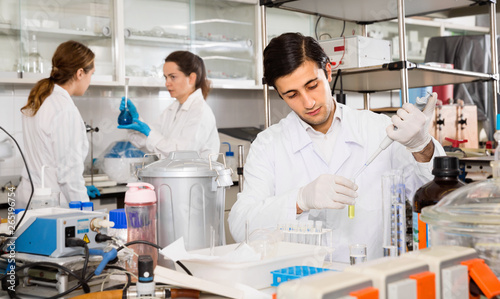 Konstfotografi Scientific researching in laboratory