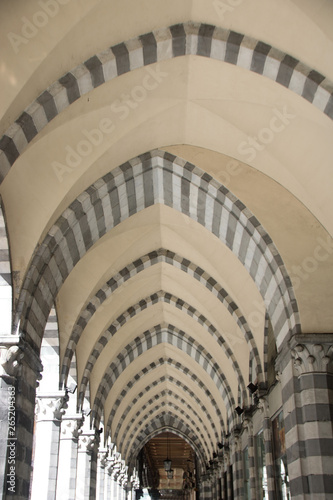 Genoa porches