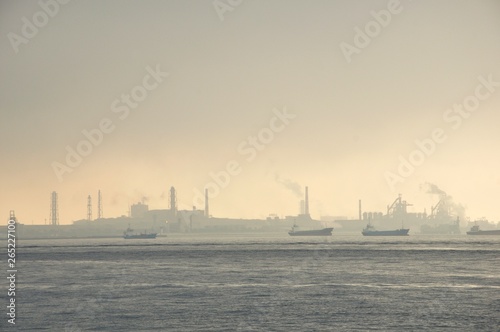 朝靄の東京湾 © Green Cap 55