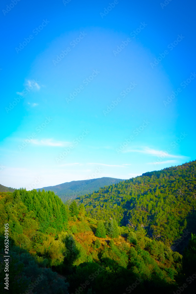 Obraz premium Mountains and valley