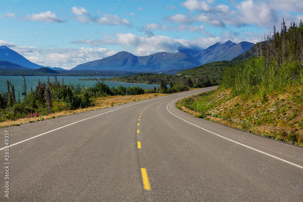 Fototapeta premium Road in mountains