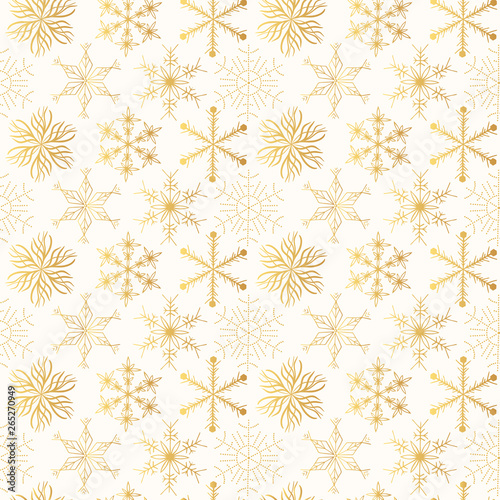 Hand drawn golden festive snowflakes seamless pattern. Christmas decoration with glitter elements. Vector holiday foil gift wrapper. Fancy background. 