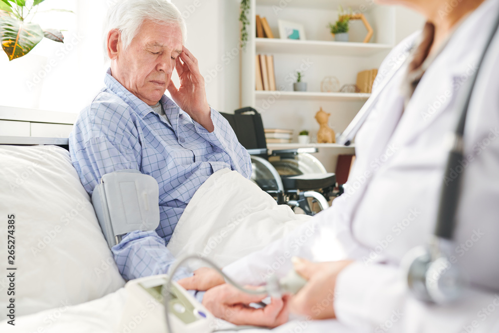 Obraz premium Problems with blood pressure