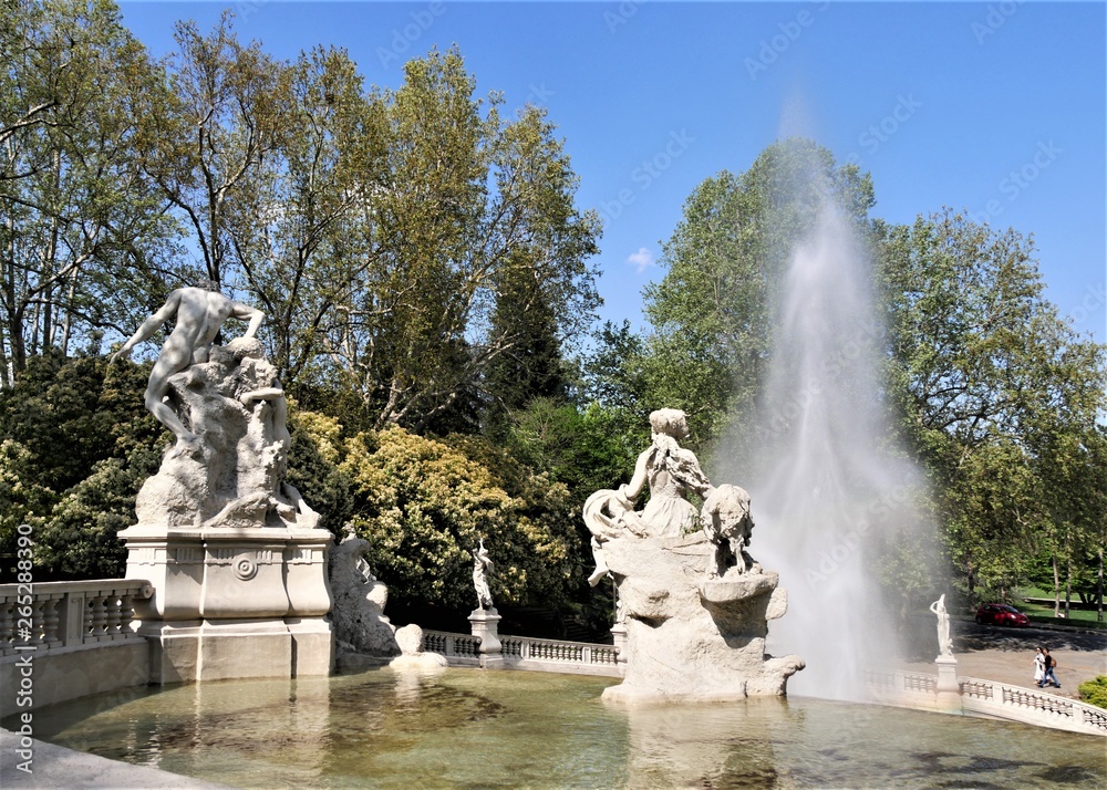 Fototapeta premium Fontana dei Dodici Mesi