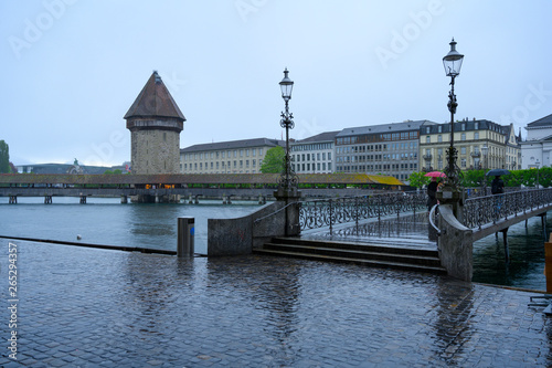 Luzern im Regen, mit Wasserturm, Schweiz photo
