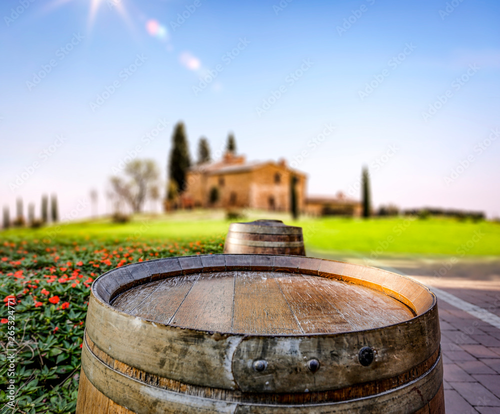 Barrel of free space and summer time in Italy 
