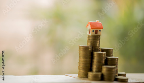 Money Saving Ideas for Homes, Financial and Financial Ideas, Saving Money in Preparing for the Future, Growing Up of Coins