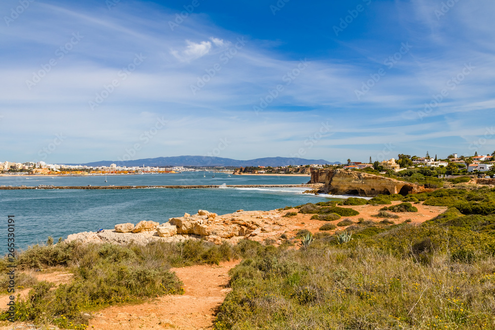Vista do Ferragudo em Algarve Portugal