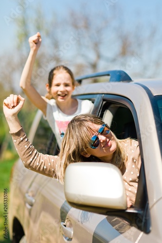 Rioters behind the wheel - female hooligans in the car