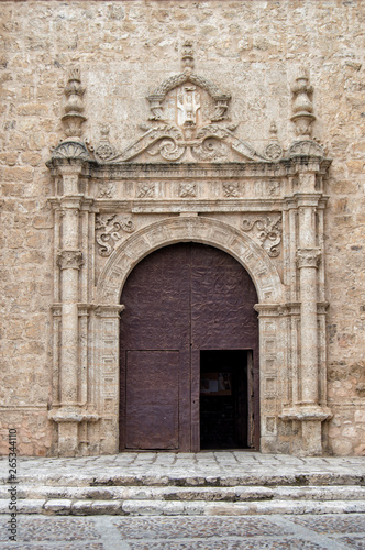 Renaissance door of the church of the Holy Sacrament in Torrijos, province of Toledo. Castilla la Mancha. Spain © claverinza