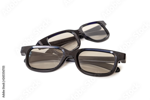 3D plastic glasses, black