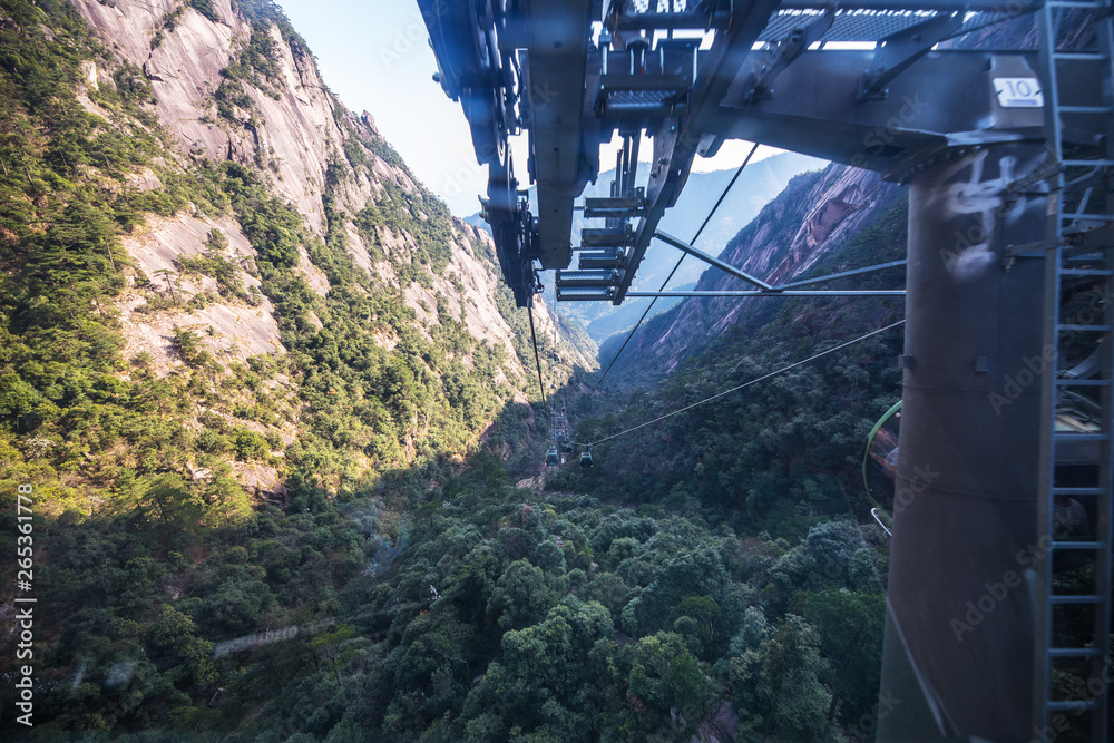Fototapeta premium Cable car in Yellow Mountains Huangshan, Anhui Province in China.