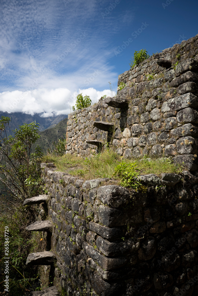 inca ruins peru mountains