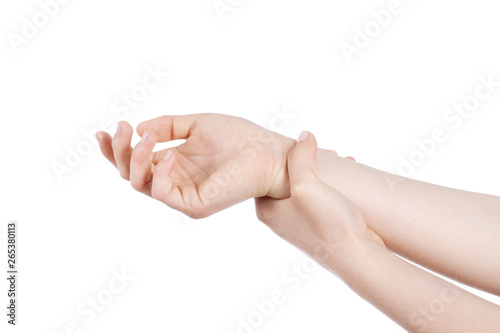 mains jeune femme ayant mal au poignet  photo