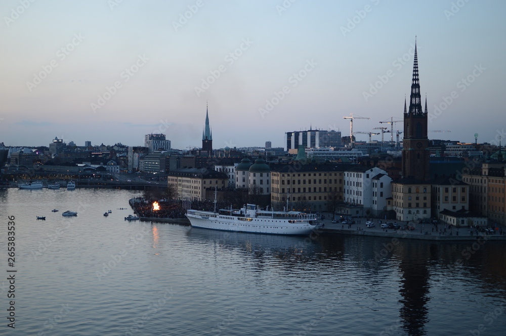 Walpurgis Night, stockholm, sunset, stadshuset