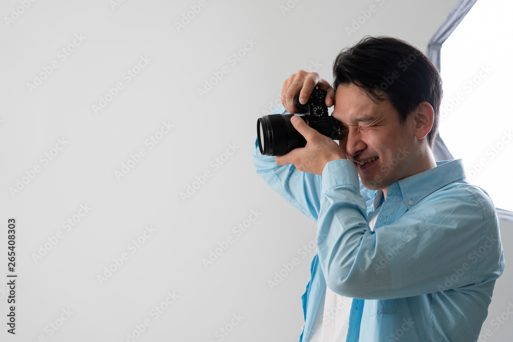 写真を撮るカメラマン 写真を撮るカメラマン