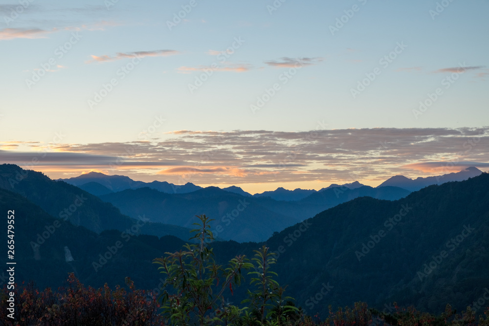 Obraz premium Sunset over Alishan Range, Alisan National Park, Taiwan