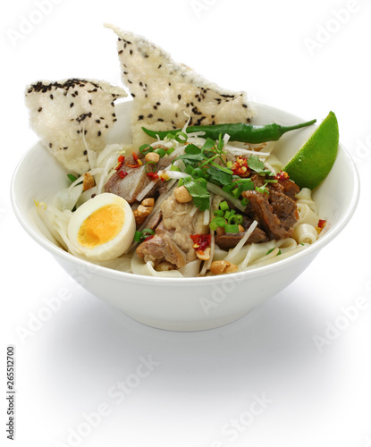 homemade mi quang noodle, vietnamese cuisine photo