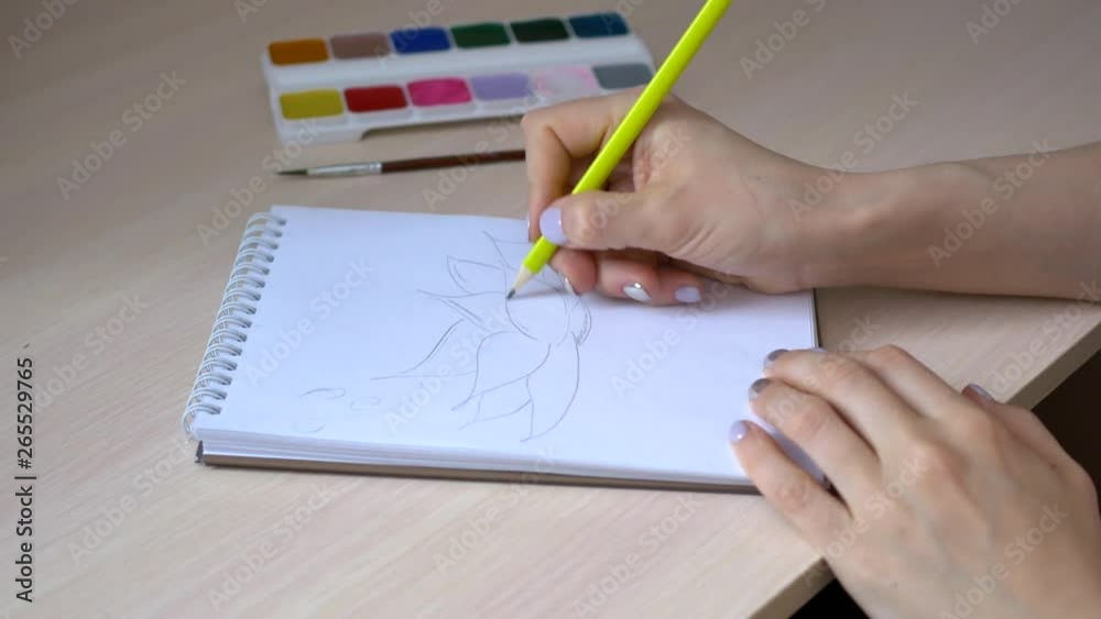 Gray pencil painted on the paper, line on the paper Gray pencil painted on the paper, line on the paper
