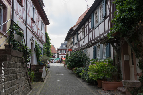 Fototapeta Naklejka Na Ścianę i Meble -  Historische Fachwerkhäuser am Marktplatz in Heppenheim / Bergstrasse