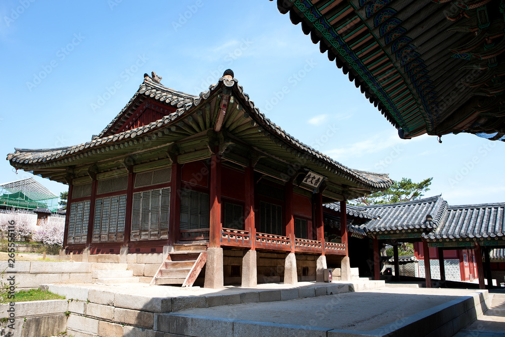 Changgyeonggung is the palace of the Joseon Dynasty.